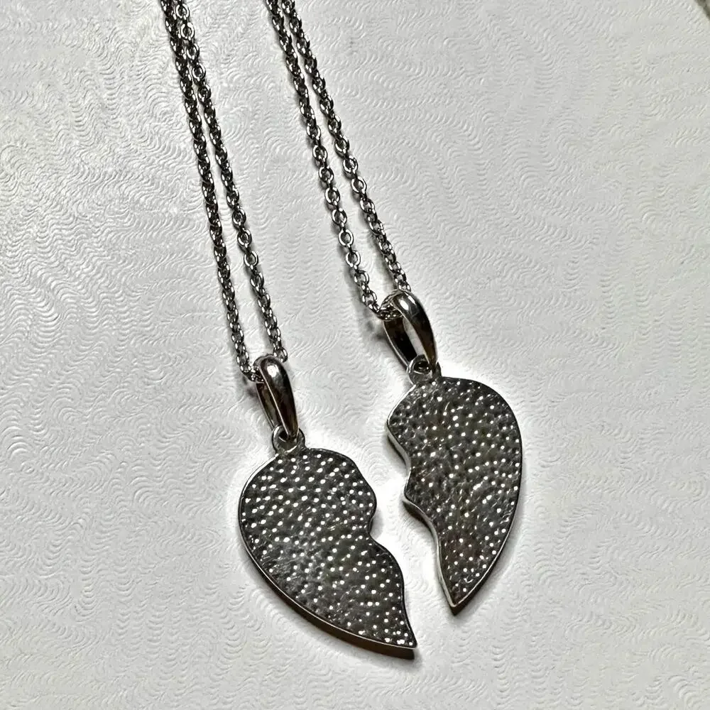 NWT Philadelphia Zoo Best Friends Heart Necklace Set Silver Tone